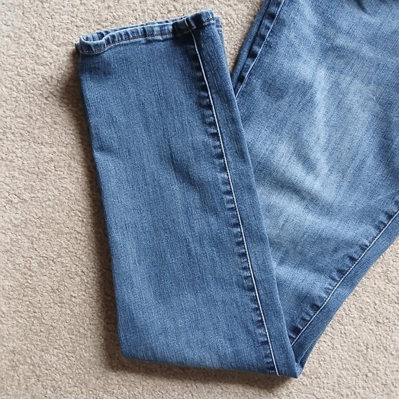 Kut from the Kloth Jeans - Picture 2 of 7